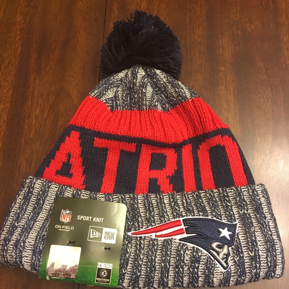 New England Patriots NFL Beanie/Winter Hat - Picture 1 of 8